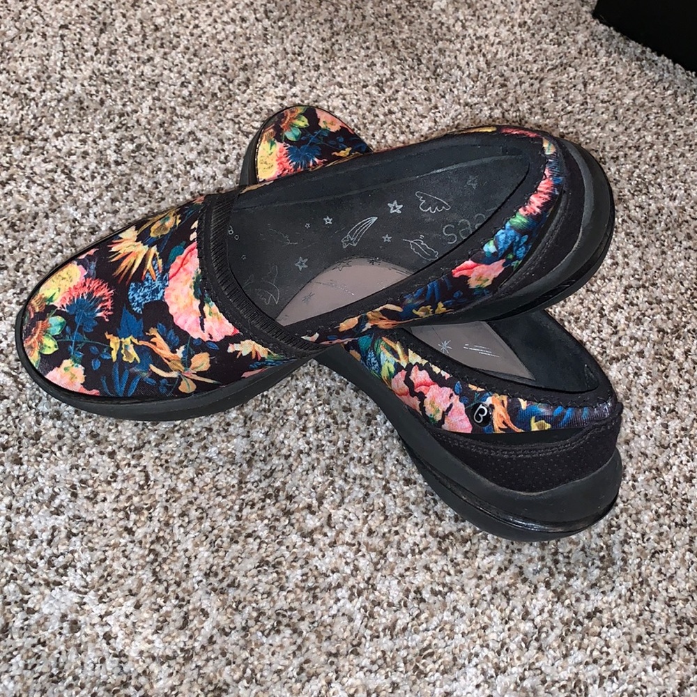BZees shoes
